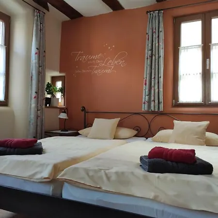 Gutsherrenhaus Πανδοχείο Maikammer