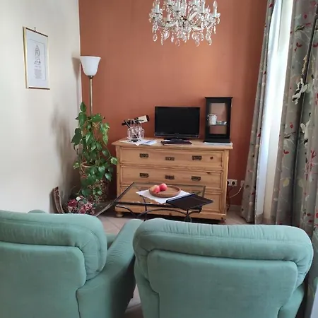 Gutsherrenhaus Πανδοχείο *